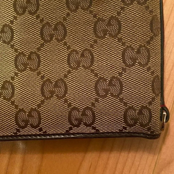 Gucci Monogram Canvas Bifold Wallet - Picture 8 of 13